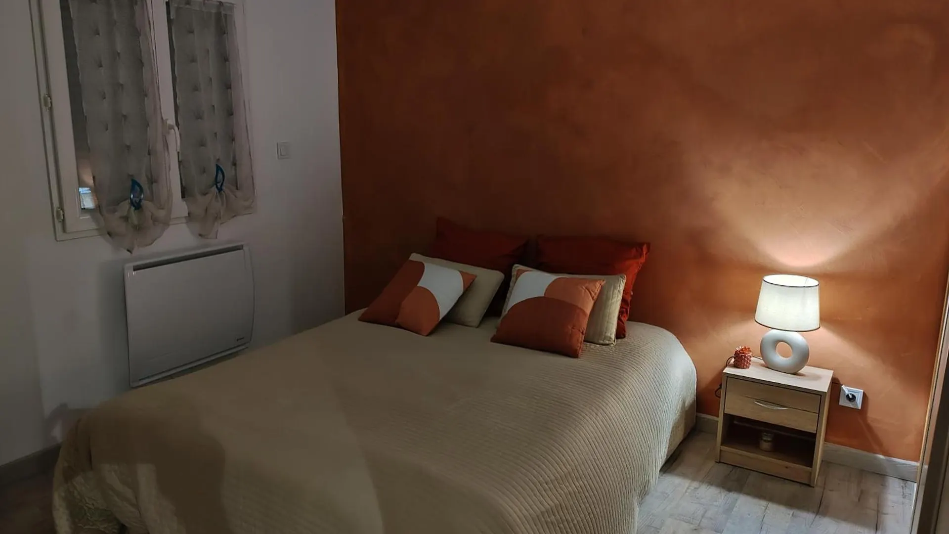 Valence  Appartement T3 Neuf Proche Centre Ville, Clim Et Parking Et Centrale Edf דירה Valence (Tarn-et-Garonne)